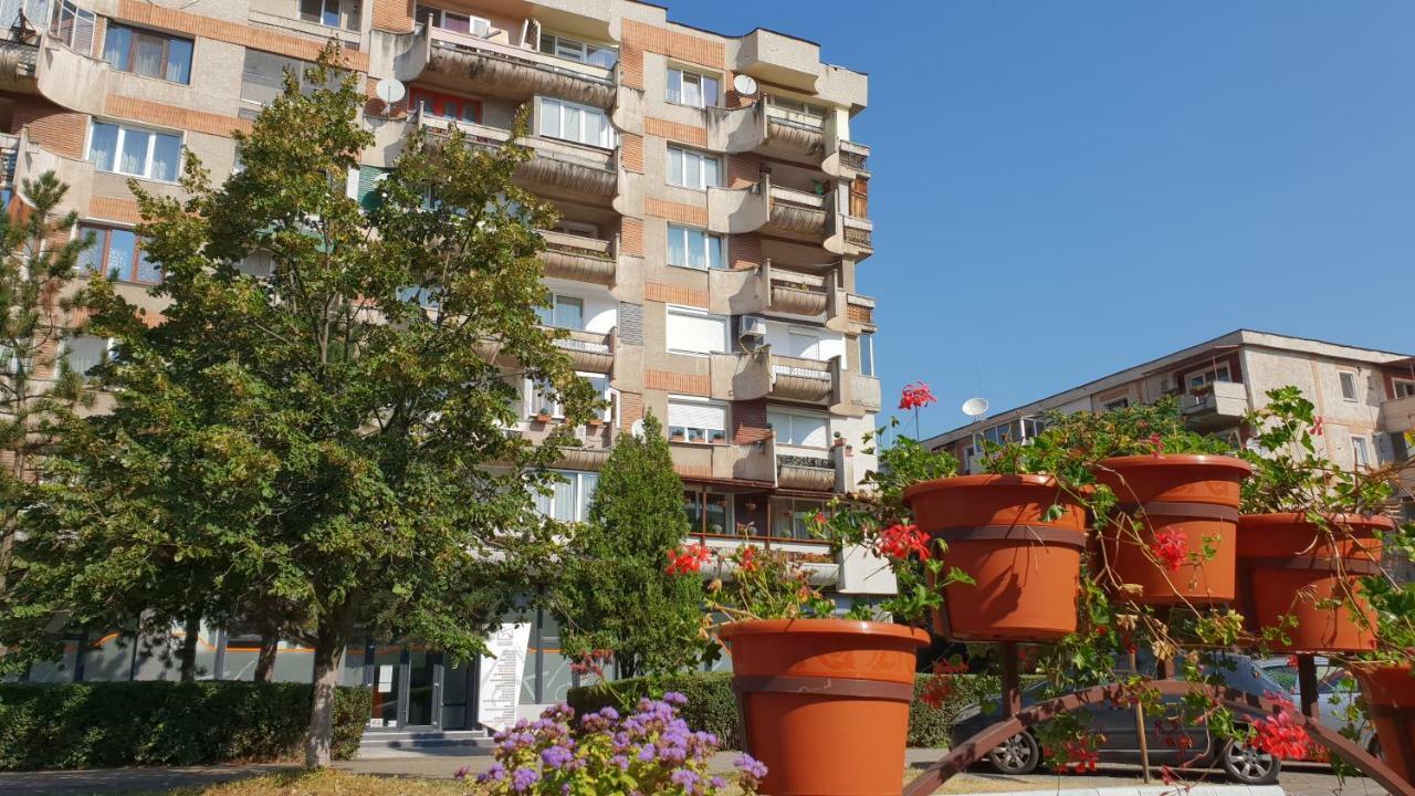 Апартаменти Apartament Sorina Maria Дева Екстер'єр фото